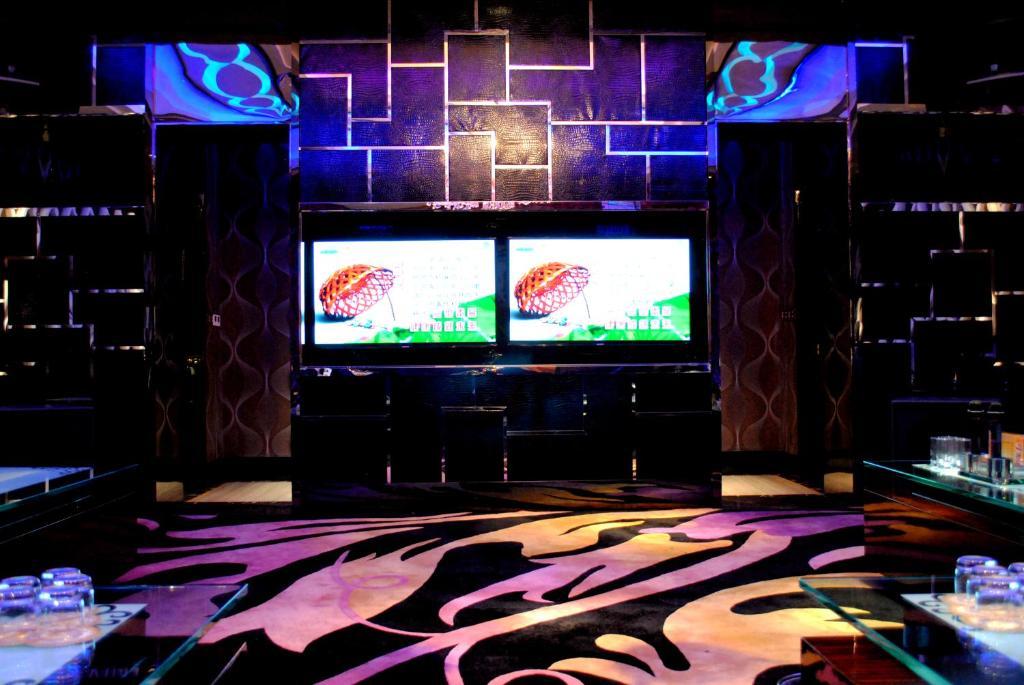 Datong Weidu International Hotel Экстерьер фото