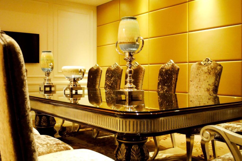 Datong Weidu International Hotel Экстерьер фото